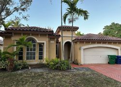 Short-sale in  SW 50TH CT Hollywood, FL 33027