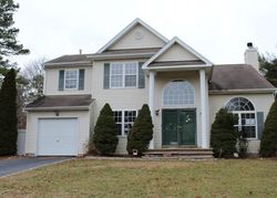 Short-sale Listing in SUMMERSWEET DR MIDDLE ISLAND, NY 11953