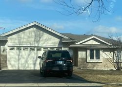 Short-sale in  MORNINGSTAR LN Plainfield, IL 60586