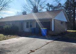 Short-sale in  N GEORGE STREET EXT Manchester, PA 17345