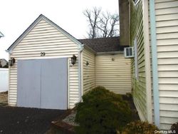 Short-sale in  GLADSTONE AVE West Islip, NY 11795