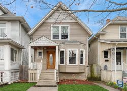 Short-sale Listing in HIGHLAND AVE OAK PARK, IL 60304