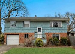 Short-sale Listing in 2ND ST EAST NORTHPORT, NY 11731