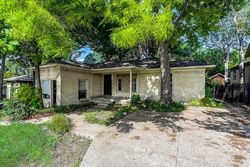 Sheriff-sale Listing in S BECKLEY AVE DALLAS, TX 75224