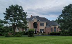 Short-sale Listing in STERLING POINTE DR CHESTERFIELD, MO 63005