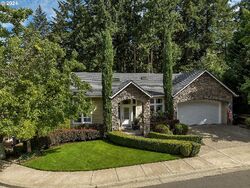 Short-sale in  SW 128TH PL Portland, OR 97224