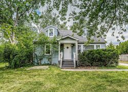 Short-sale in  S MADISON AVE La Grange, IL 60525