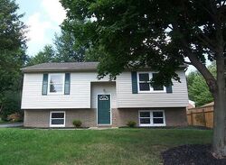 Short-sale in  QUEENSTOWN RD Kent, OH 44240
