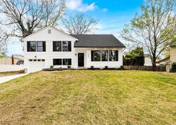 Short-sale in  BOXWOOD LN Riverton, NJ 08077