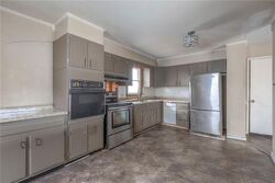 Short-sale in  E 50TH TER S Independence, MO 64055