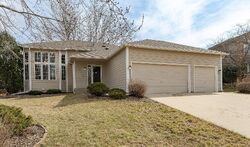  Castlewood Ln Nw, Rochester MN