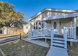 Short-sale in  BAR HARBOR RD Pasadena, MD 21122