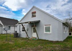 Short-sale in  BUCKTOWN RD Cambridge, MD 21613