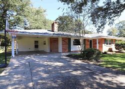 Short-sale in  ROBERT ST Zachary, LA 70791