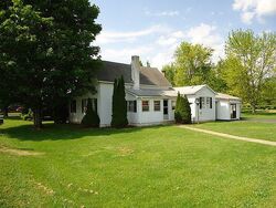 Short-sale in  S MESSICK RD New Castle, IN 47362