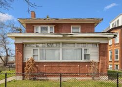 Short-sale in  S VERNON AVE Chicago, IL 60637