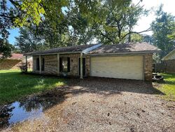Short-sale in  FOX CHASE TRL Shreveport, LA 71129