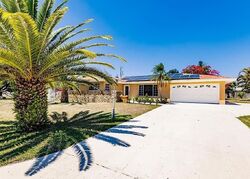 Short-sale in  E PENN RD Lehigh Acres, FL 33936