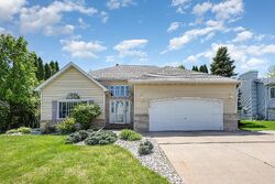 Short-sale Listing in Golfview Cir N SAINT PAUL, MN 55128