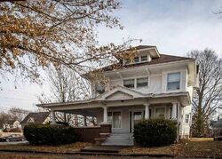 Short-sale in  S College Ave Aledo, IL 61231