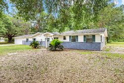 Short-sale in  John King Rd Crestview, FL 32539