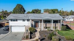 Short-sale in  W 27th Ave Kennewick, WA 99337