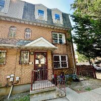 Short-sale in  E 184TH ST Bronx, NY 10458