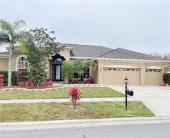 Short-sale in  PALM BEACH DR Tampa, FL 33647