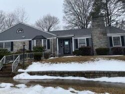 Short-sale in  ROYDON RD New Haven, CT 06511