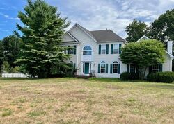 Short-sale in  COPPERLEAF LN Colts Neck, NJ 07722