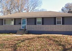 Short-sale in  N Potter Ave Kansas City, MO 64119