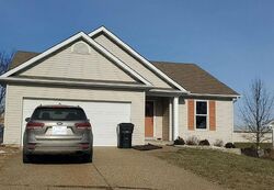 Short-sale in  JESSICA DR Wentzville, MO 63385
