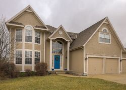 Short-sale in  W 208th St Spring Hill, KS 66083