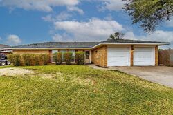 Short-sale in  Ruby Dr Houma, LA 70363