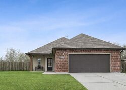 Short-sale in  Dolphin Ct Gonzales, LA 70737