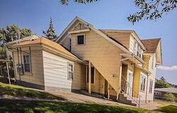 Short-sale in  Monroe St Ne Minneapolis, MN 55413
