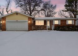 Short-sale in  Farmview Ave Saint Louis, MO 63138