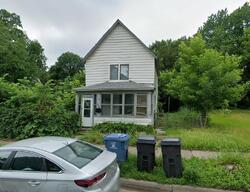 Short-sale in  33rd Ave N Minneapolis, MN 55412