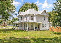 Short-sale in  Main St New Tazewell, TN 37825