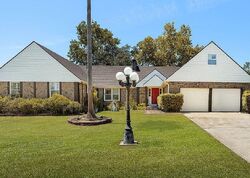 Short-sale in  Legendre Dr Slidell, LA 70460