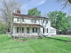 Short-sale in  N Oak Rd Davison, MI 48423